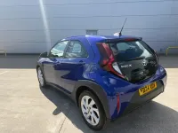 Used Toyota Aygo PURE 71 HP (52 kW) 2024 Blue