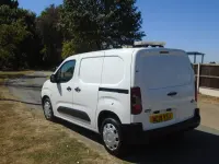 Used Citroën Berlingo Start 100 HP (73 kW) 2019 White MPV