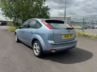 Used Ford Focus 98 HP (72 kW) 2006 Blue Hatchback