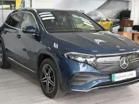 Begagnad Mercedes EQA250 AMG line 139 kW (190 HK) 2022 Blå SUV