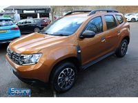 Begagnad Dacia Duster Essentiel 100 HK (73 kW) 2021 Orange SUV