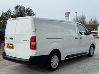 Used Toyota Proace Play 145 HP (106 kW) 2024 White MPV