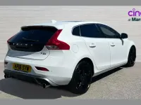 Used Volvo V40 R-Design Pro 152 HP (111 kW) 2018 White Hatchback