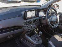 Used Hyundai i10 Advanced 2024 White Hatchback