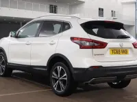 Used Nissan Qashqai N-Connecta 2019 Pure white SUV