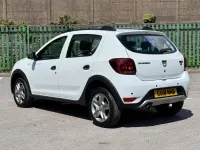 Used Dacia Sandero Lauréate 90 HP (66 kW) 2018 White Hatchback