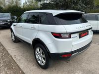 Used Land Rover Range Rover evoque SE 150 HP (110 kW) 2017 White Estate
