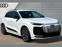 Begagnad Audi Q6 e-tron Advanced 285 kW (388 HK) 2024 Vit SUV