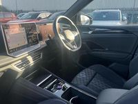 Used VW Tiguan R-line 268 HP (197 kW) 2025 Black SUV