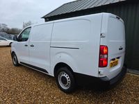 Used Vauxhall Vivaro 100 HP (73 kW) 2022 White MPV