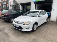 Used Hyundai i30 Comfort 108 HP (79 kW) 2011 White Hatchback