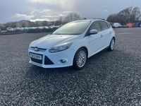 Used Ford Focus Zetec 125 HP (91 kW) 2013 White Hatchback