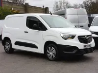 Usado Vauxhall Combo 100 HP (73 kW) 2021 Branco Monovolume
