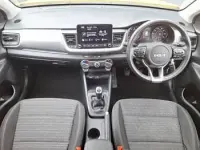 Used Kia Stonic 99 HP (72 kW) 2023 Yellow SUV