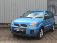 Used Ford Fusion Zetec 80 HP (58 kW) 2010 Blue Hatchback