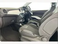 Begagnad Vauxhall Adam 70 HK (51 kW) 2019 Vit Halvkombi