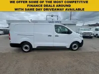 Usado Vauxhall Vivaro S 100 HP (73 kW) 2023 Branco Monovolume