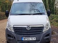 Begagnad Vauxhall Movano 130 HK (95 kW) 2016 Vit Minibuss