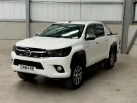 Used Toyota HiLux 150 HP (110 kW) 2018 White Pickup