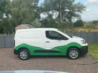 Used Citroën Berlingo 100 HP (73 kW) 2022 White MPV