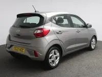 Używany Hyundai i10 SE 84 KM (61 kW) 2022 Brązowy Hatchback