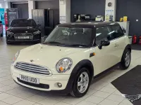 Used Mini Cooper Hatch 2010 White Hatchback