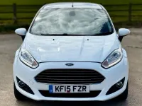 Używany Ford Fiesta Titanium 2015 Biały Hatchback