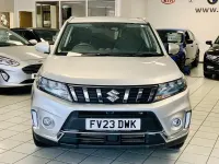Käytetty Suzuki Vitara SZ-T 129 HP (94 kW) 2023 Hopea Katumaasturi
