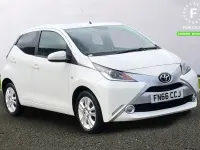 Used Toyota Aygo X-pure 69 HP (50 kW) 2016 White Hatchback