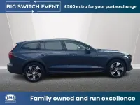 Used Volvo V60 CC Plus 250 HP (183 kW) 2019 Blue Estate