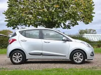 Używany Hyundai i10 Premium 87 KM (63 kW) 2016 Srebrny Hatchback