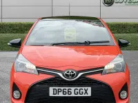 Begagnad Toyota Yaris Edition 99 HK (72 kW) 2016 Orange Halvkombi
