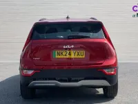 Begagnad Kia e-Niro 147 kW (201 HK) 2024 Röd SUV