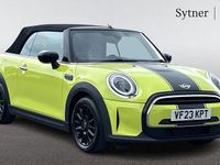 Używany Mini Cooper Classic 134 KM (98 kW) 2023 Żółty Hatchback