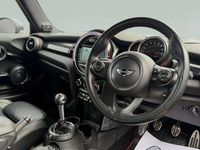 Used Mini John Cooper Works Hatch 231 HP (169 kW) 2017 Red Hatchback