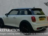 Used Mini Cooper S Classic 189 HP (139 kW) 2019 White Hatchback