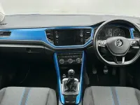 Used VW T-Roc Design 115 HP (84 kW) 2020 Blue SUV