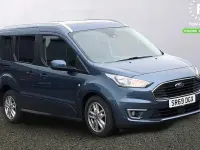Usado Ford Tourneo Titanium 120 CV (88 kW) 2021 Familiar