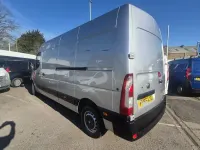 Used Vauxhall Movano 125 HP (91 kW) 2015 Silver MPV