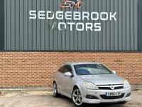 Used Vauxhall Astra SRi 138 HP (101 kW) 2011 Silver Hatchback