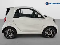 Used Smart ForTwo Coupé Premium 60 kW (82 HP) 2021 White Hatchback