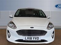 Used Ford Fiesta Zetec 86 HP (63 kW) 2018 White Hatchback