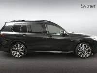 Nouă BMW X7 M Sport 381 CP (280 kW) 2026 SUV