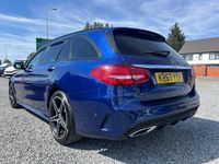 Usado Mercedes C250 AMG Line Premium 204 HP (150 kW) 2017 Azul Carrinha