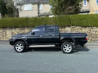 Usado Mitsubishi L200 Warrior 113 HP (83 kW) 2003 Preto Pickup