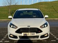 Used Ford Focus ST 2016 White Hatchback