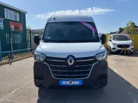 Usado Renault Master Business 135 CV (99 kW) 2023 Blanco Monovolumen
