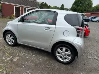 Used Toyota iQ 68 HP (50 kW) 2009 Silver Hatchback