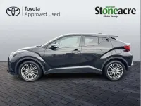 Usado Toyota C-HR 184 HP (135 kW) 2022 Preto SUV