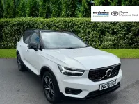 Used Volvo XC40 R-Design 2020 Pearl white SUV